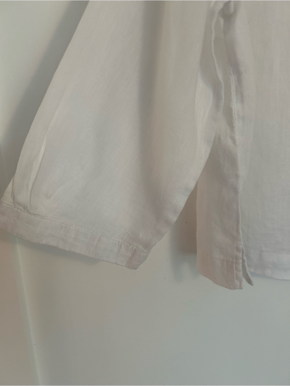 Halston White Linen Scoop Neck Top Size Med with 3/4 Sleeves - Picture 10 of 16